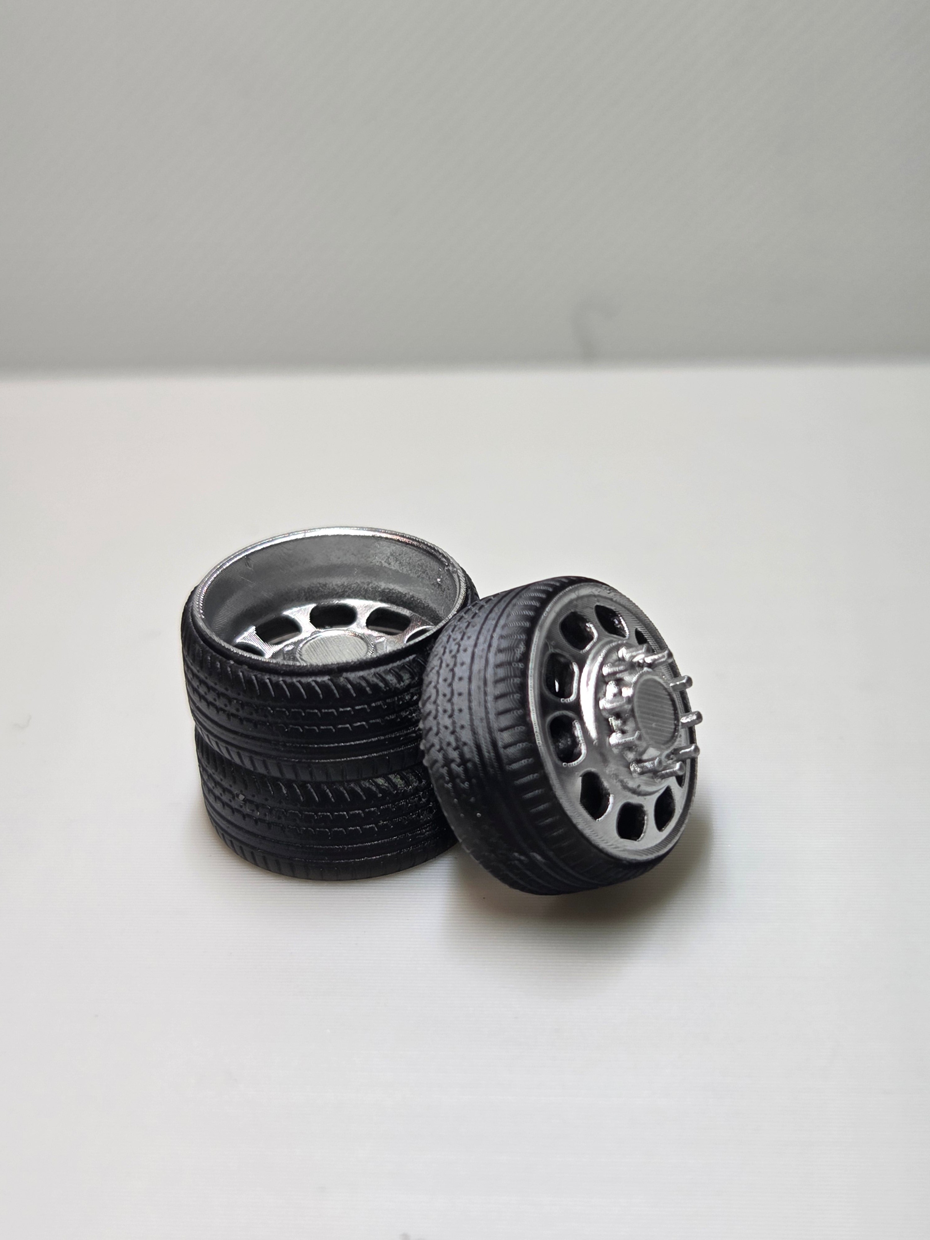 D17 DUALLY SET
