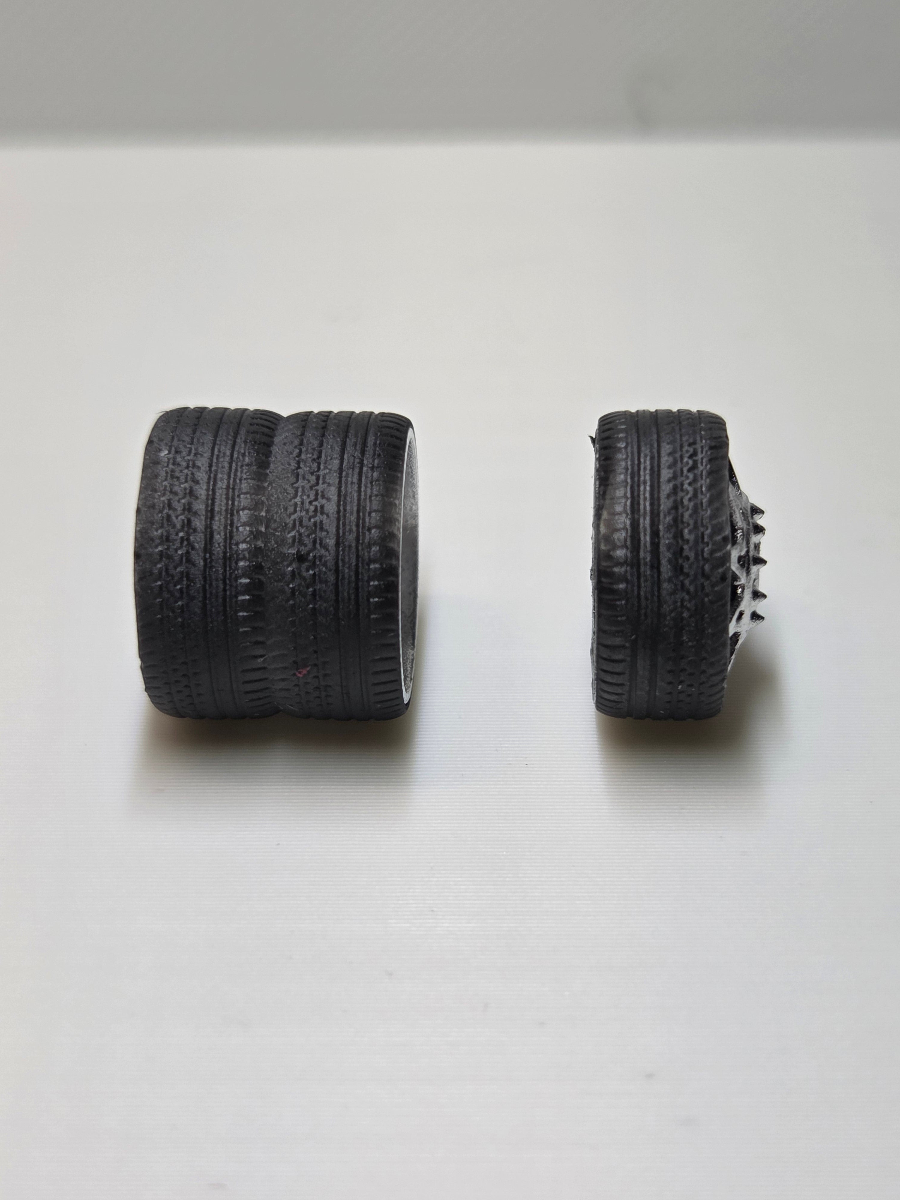 D11 DUALLY SET
